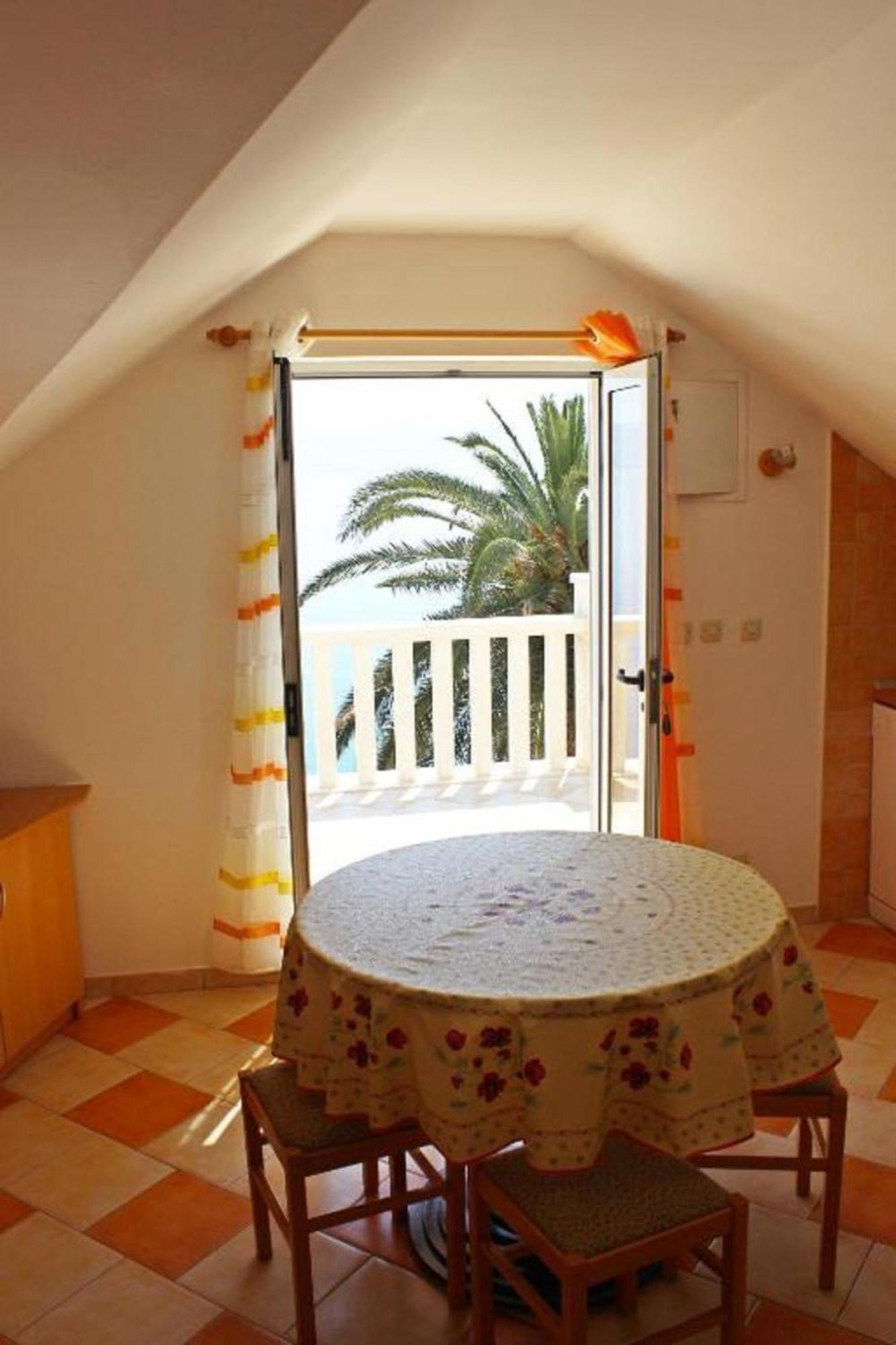 Apartments Pansion Franka Brist Exterior foto