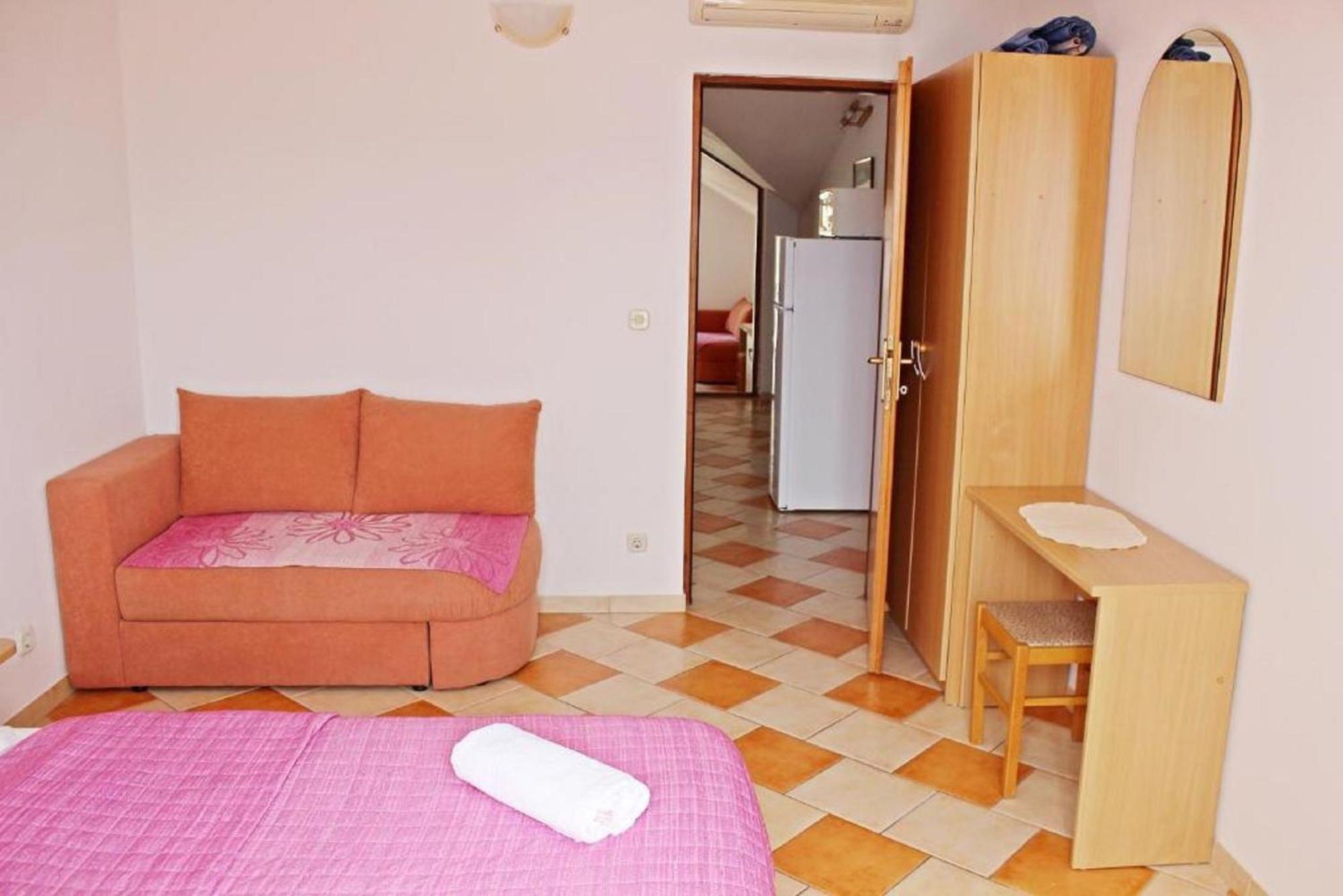 Apartments Pansion Franka Brist Exterior foto